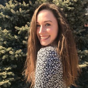 Meet your Posher, Stacy